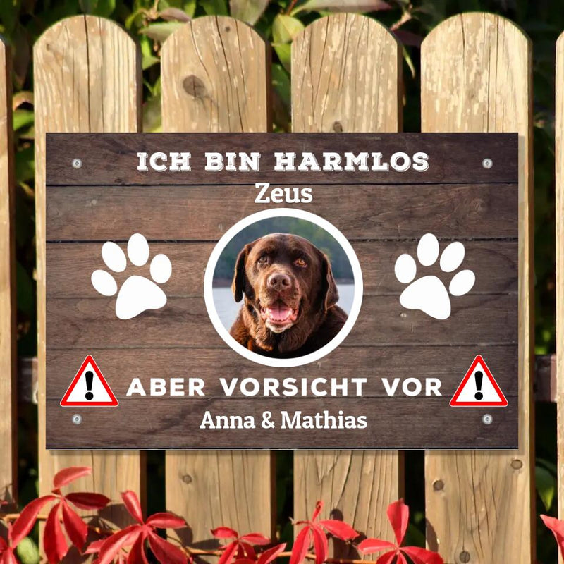 Hunde Alu-Türschild "Ich bin harmlos" - individuell personalisierbar - Print my Hero